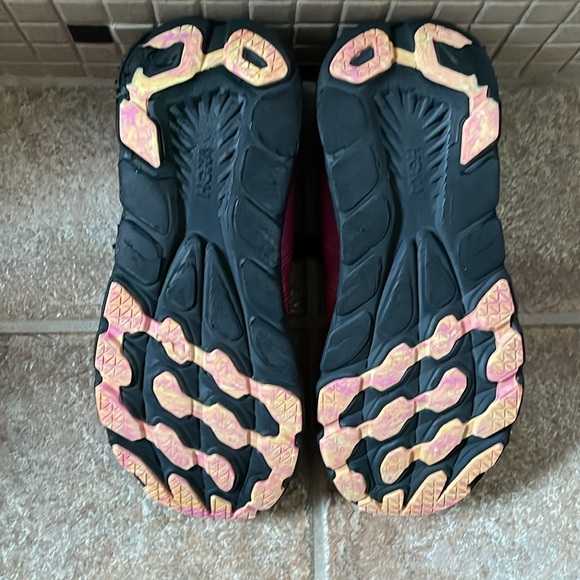 Hoka One One Pink and Black Women's Shoes. Rincon 3 - Picture 3 of 4